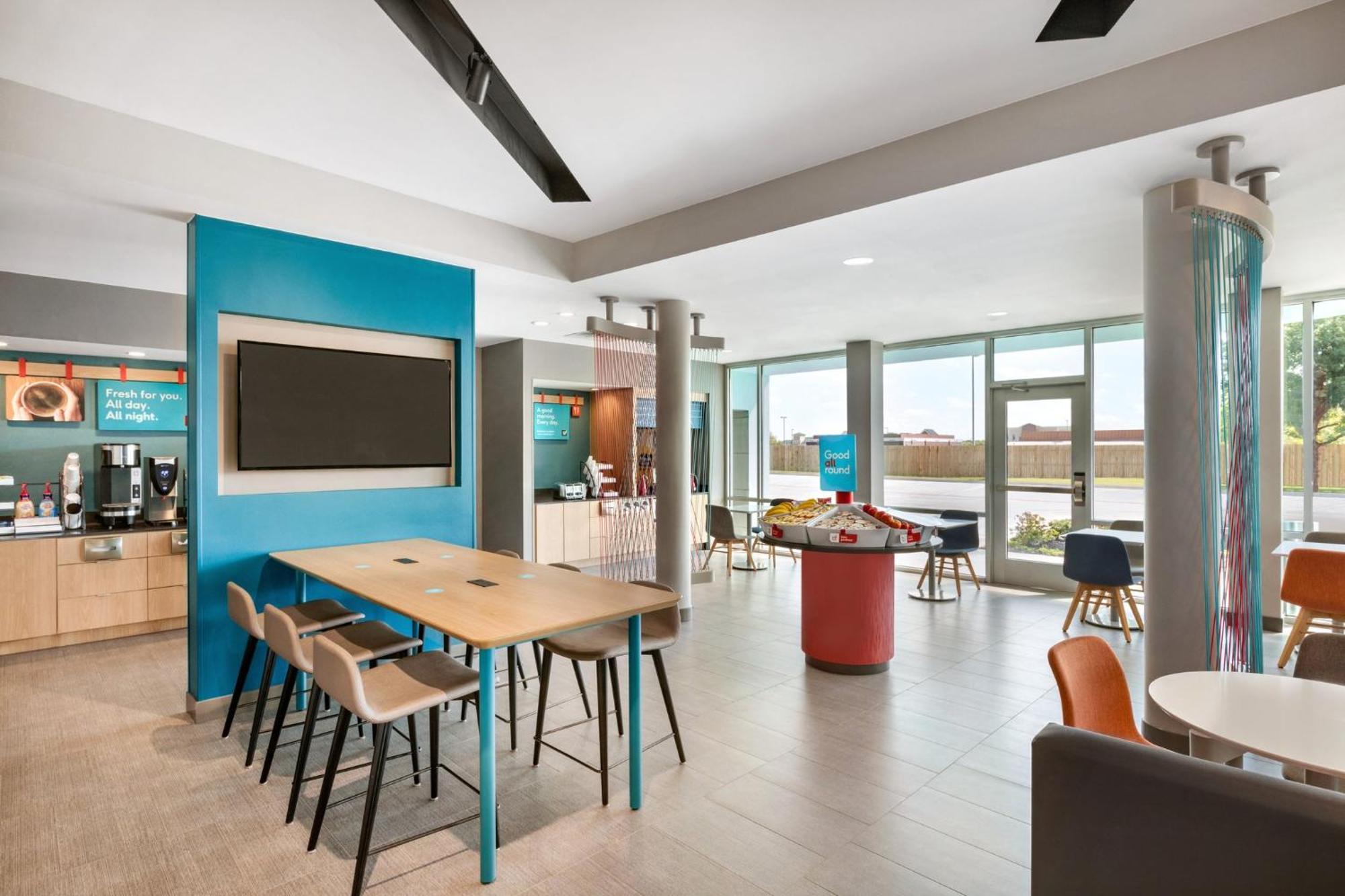 Avid Hotel Traverse City By Ihg Екстериор снимка